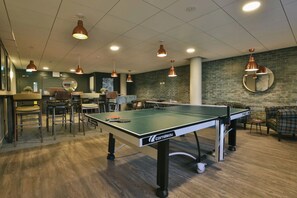 Spielezimmer