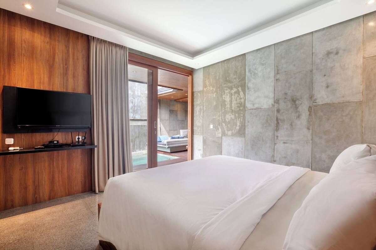 One Bedroom with Sharing Villa & Pool | WiFi (free), bed sheets