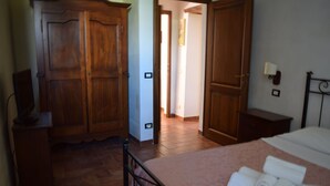 2 bedrooms, WiFi (free)