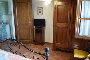 2 bedrooms, free WiFi