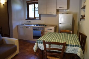 Refrigerador, horno y parrilla de estufa 