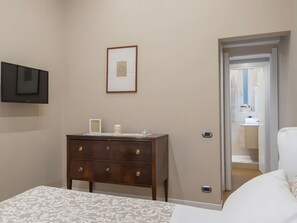 2 sovrum, strykjärn/strykbräda, wi-fi och sängkläder