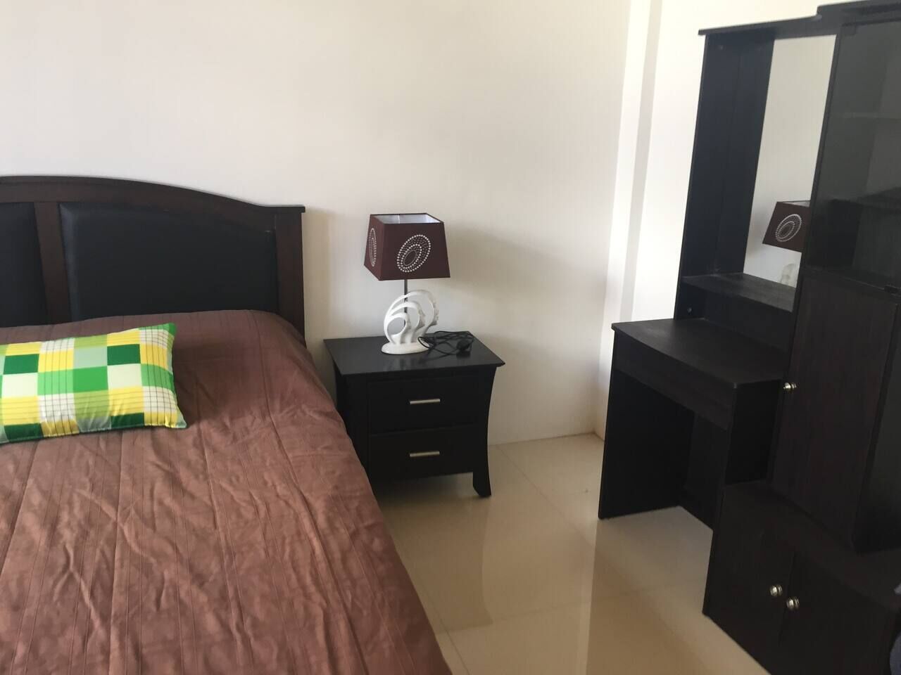 3 室のベッドルーム、アイロン / アイロン台、ベッドシーツ