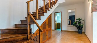 Villa 'Marmeleira Country House' with Private Terrace, Wi-Fi and Air Conditioning