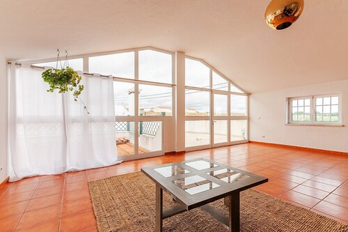 Villa 'Marmeleira Country House' with Private Terrace, Wi-Fi and Air Conditioning