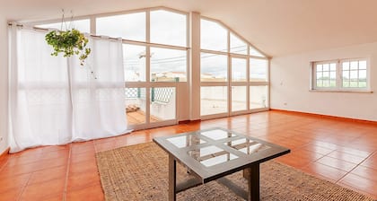 Villa 'Marmeleira Country House' with Private Terrace, Wi-Fi and Air Conditioning