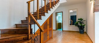 Villa 'Marmeleira Country House' with Private Terrace, Wi-Fi and Air Conditioning