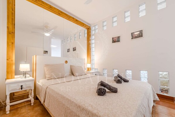 1 habitación, wifi y ropa de cama