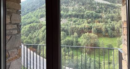 New apartment 1 km from the ski elevator of El tarter