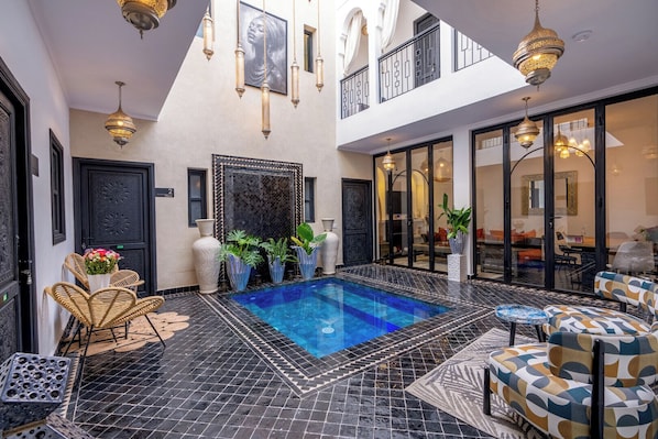 Zimmersafe, schallisolierte Zimmer, Bügeleisen/Bügelbrett