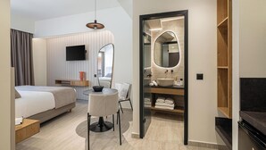 Suite – classic, byutsikt | Spiseområde på rommet