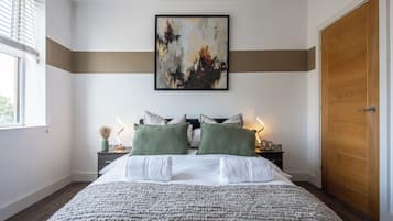 Apartment | Iron/ironing board, free WiFi