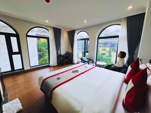 Deluxe Room, City View | Desk, soundproofing, free WiFi - Sapa Villa Florence (Sa Pa)