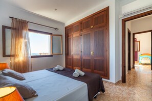 3 Schlafzimmer, Bügeleisen/Bügelbrett, kostenloses WLAN, Bettwäsche