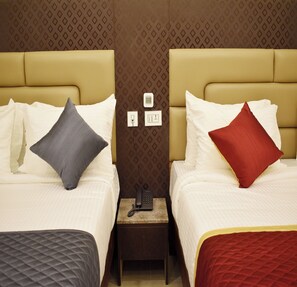 Family Suite | Egyptian cotton sheets, premium bedding, free WiFi - A K G Hotel (Puducherry)