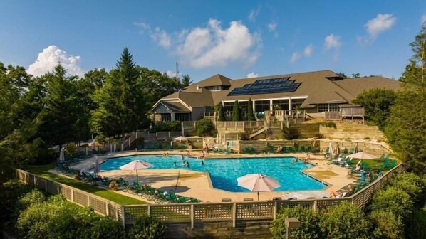 Piscine couverte