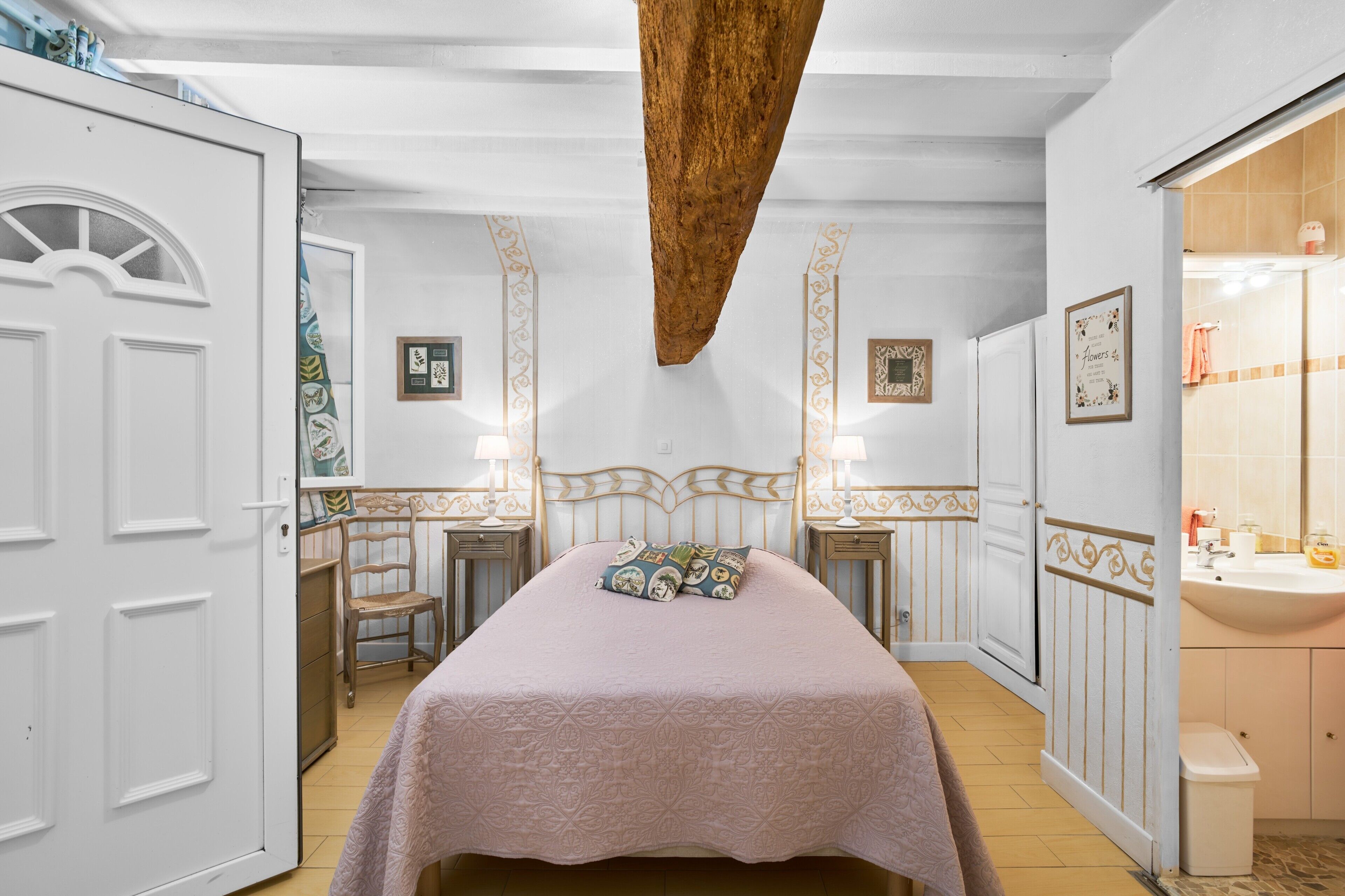 1 habitación, wifi y ropa de cama 