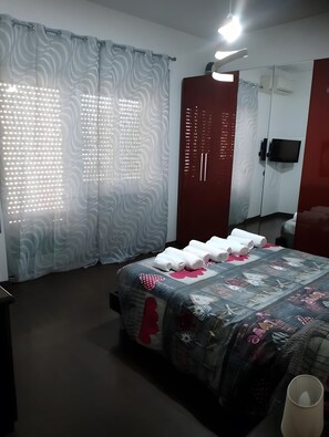 1 quarto, ferros/tábuas de passar roupa, Wi-Fi, roupa de cama