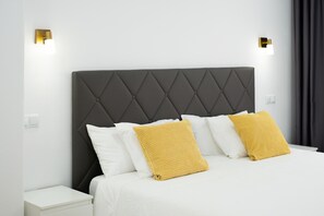 1 chambre, fer et planche à repasser, accès au Wi-Fi (inclus)