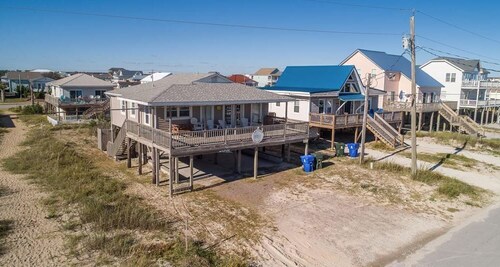 Welcome to The Great Escape, a charming second-row beach house designed for comfort, convenience, and coastal charm.