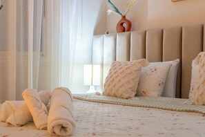 3 chambres, fer et planche à repasser, Wi-Fi, draps fournis