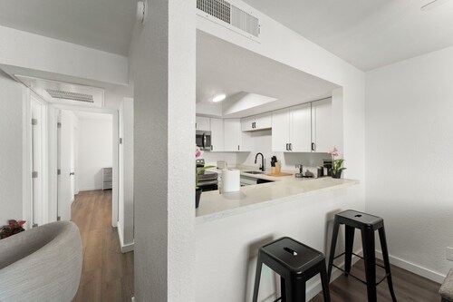 Centrally Located 1BR apartment – Minutes from Airport, Scottsdale & Downtown