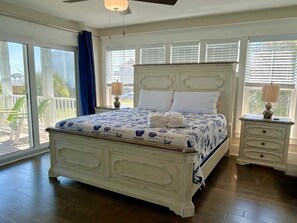 6 bedrooms, iron/ironing board, free WiFi, bed sheets