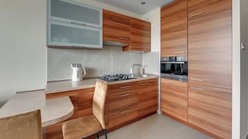 Departamento, balcón | Cocineta privada | Cafetera y tetera y tetera eléctrica