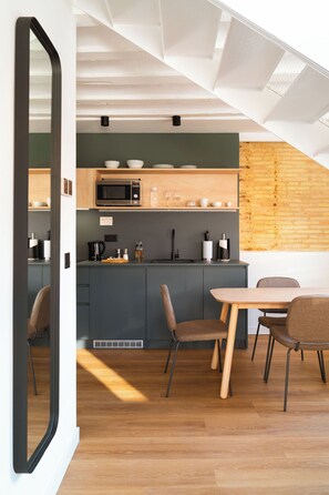 Private kitchen - Limehome Pamplona Hilarión Eslava (Pamplona)