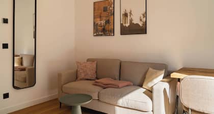Limehome Pamplona Hilarión Eslava