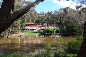 Apartment (2 Bedrooms) | Interior - A Cozy 2BR Home Next to The Yarra River (Melbourne)