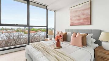 Apartment (2 Bedrooms) | Front of property