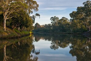 Apartment (2 Bedrooms) | Interior - A Cozy 2BR Home Next to The Yarra River (Melbourne)