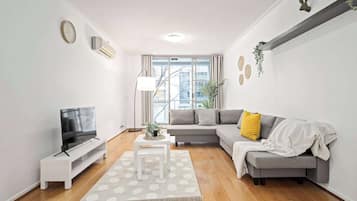 Apartment (0 Bedroom) | Front of property