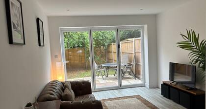 Entire Home Close to Peppa Pig World & New Forest