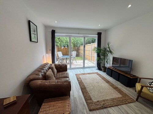 Entire Home Close to Peppa Pig World & New Forest