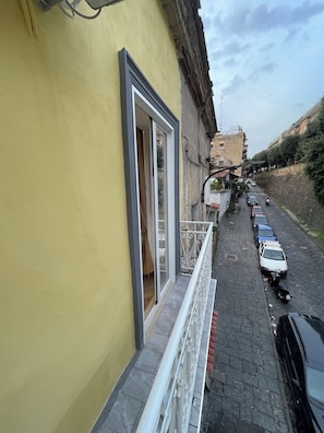 Exterior detail - Santamonica appartaments2 (Napoli)