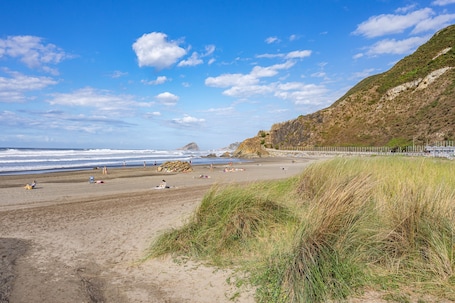 Beach nearby. Holiday Home 'Camilo' with Mountain Views, Private Terrace and Wi-Fi