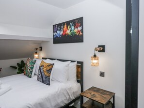 5 bedrooms, individually decorated, individually furnished, free WiFi - Aspen Boutique (Windermere)