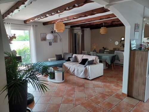 T5 130 m² villa with swimming pool and garage