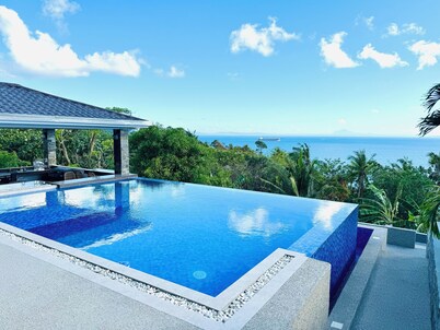 Private Villa with Stunning Ocean view and infinity pool