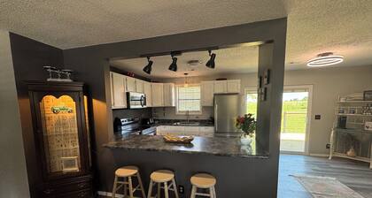 Hey friends, welcome to Maggie’s Place to relax and enjoy some peace and quiet