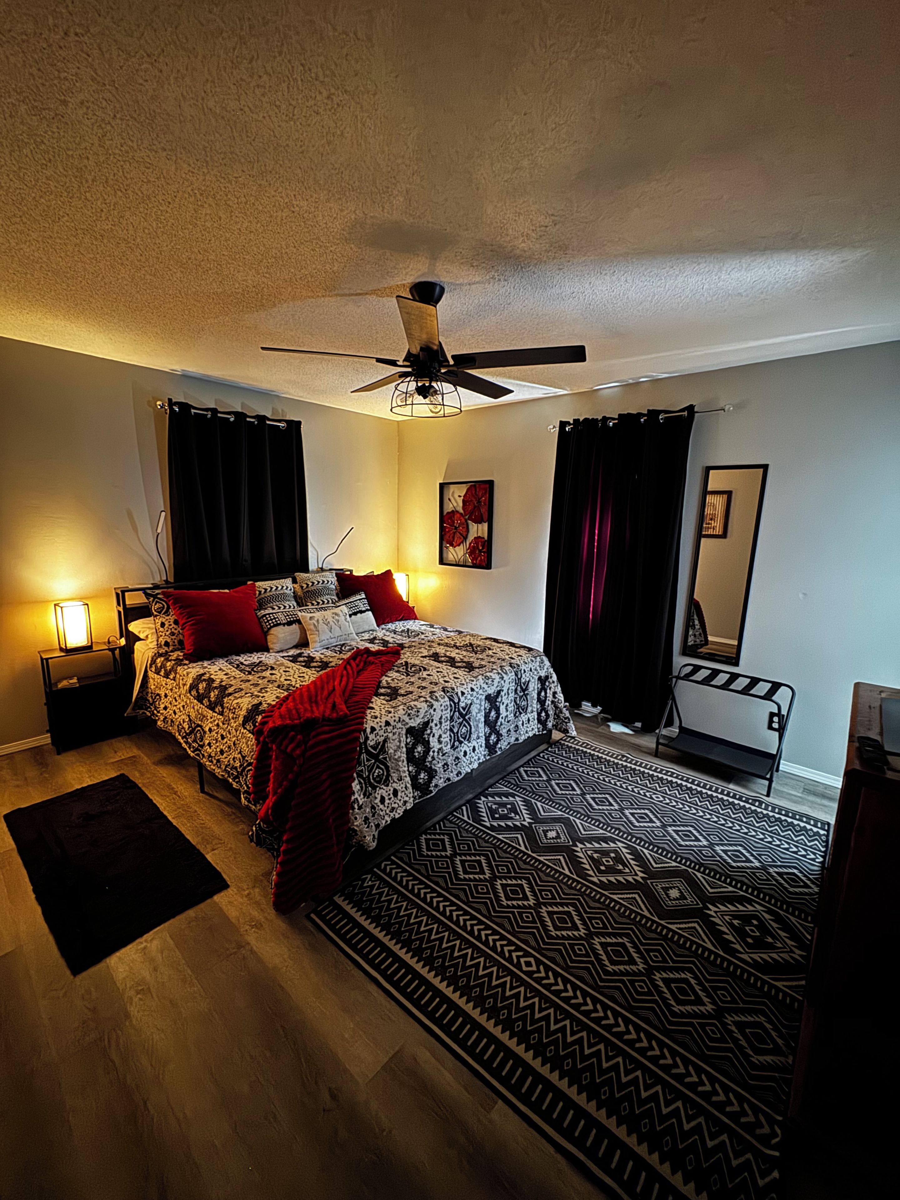 3 bedrooms, iron/ironing board, travel crib, WiFi (free)