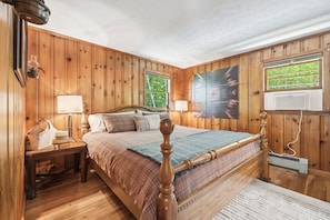 3 soverom, strykejern/-brett, wi-fi (inkludert) og sengetøy