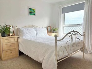 2 soverom, strykejern/-brett, wi-fi og sengetøy