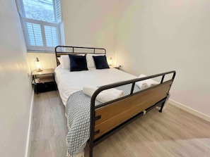 2 bedrooms, iron/ironing board, travel cot, WiFi