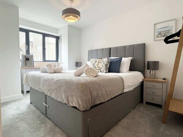 3 bedrooms, iron/ironing board, travel cot, WiFi