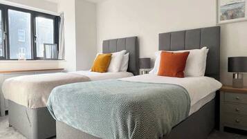 3 bedrooms, iron/ironing board, travel crib, WiFi
