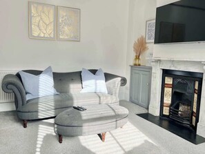TV, offices - Generous 5 bed House~Penzance close to station (Penzance)