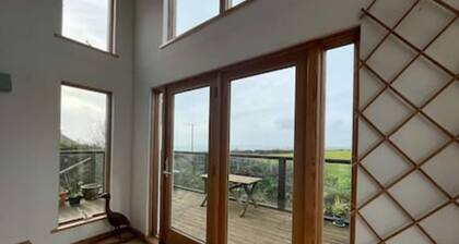 Triskele~Characterful Detached House Sleeps 10